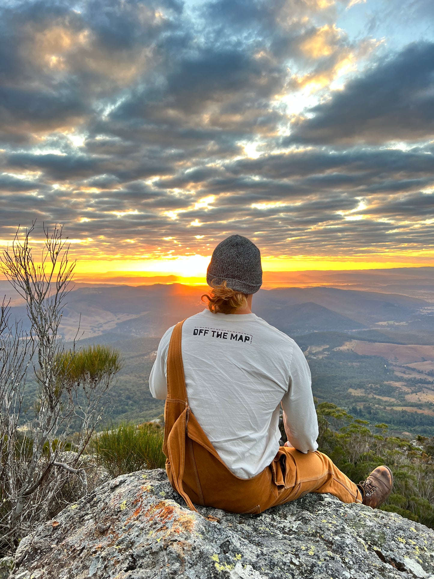 Long sleeve OFF THE MAP tshirt