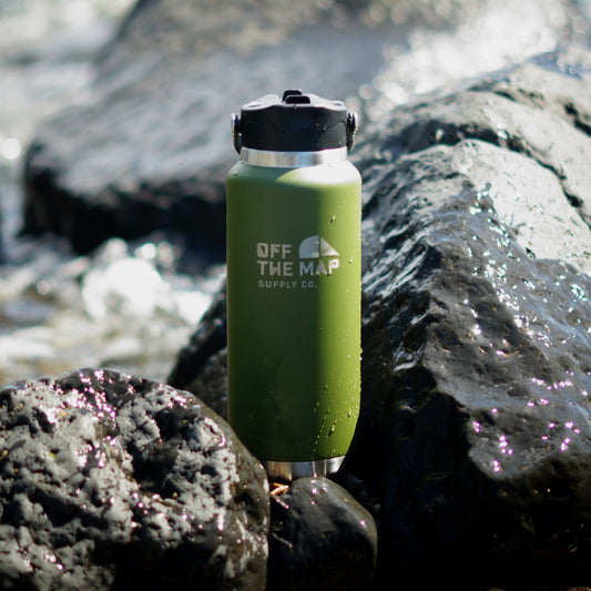 1L Insulated drinkware bottle with convenient leak proof lid